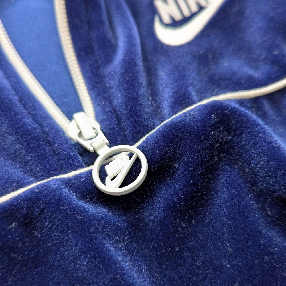 Nike Blue Velvet Half-Zip Long Sleeve Pullover, Size Small - Picture 2 of 5